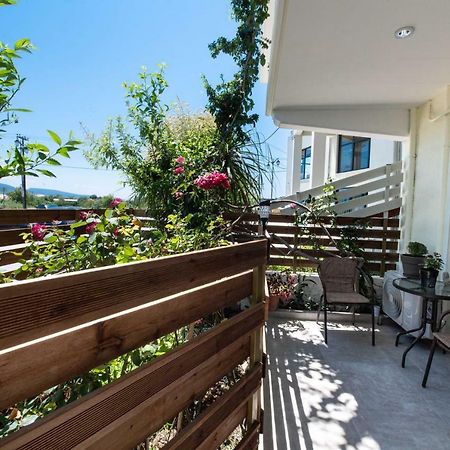 F City Apartments Lefkada City Екстер'єр фото