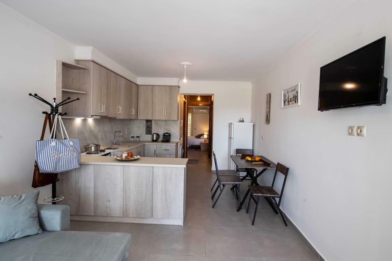 F City Apartments Lefkada City Екстер'єр фото